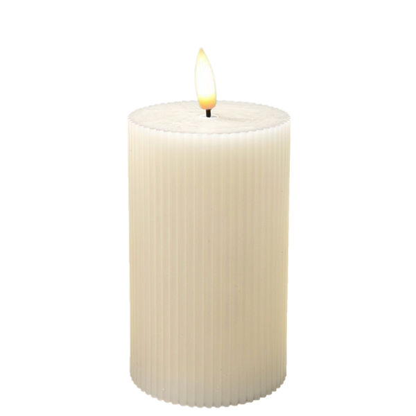 Świeczka LED Ozdobna Biała Dekoracyjne Żłobienia Φ7,5cm Wysokość 12,5cm 892269